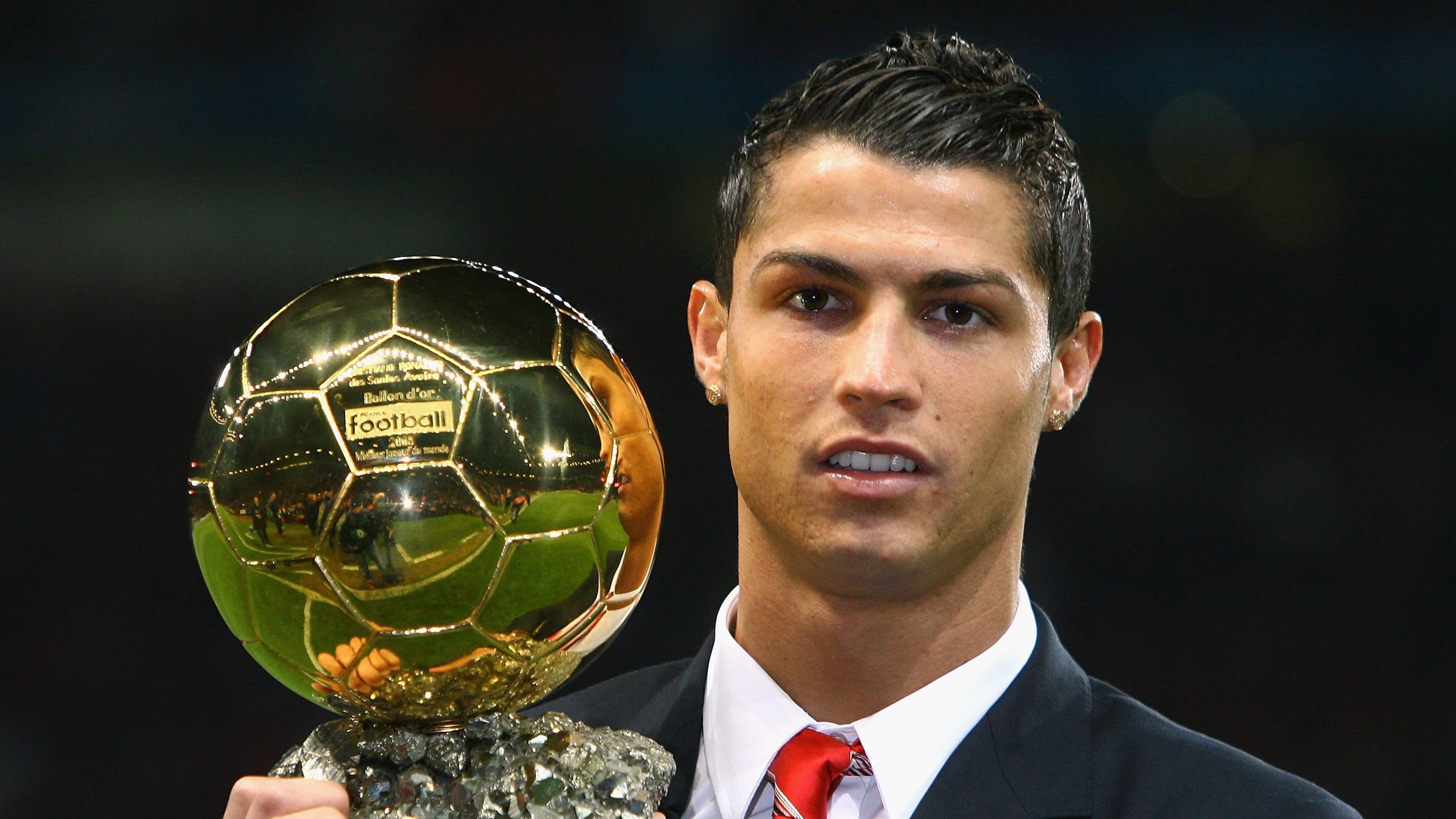 德甲攻守任意球：精彩瞬间令人开怀！，德甲任意球大师