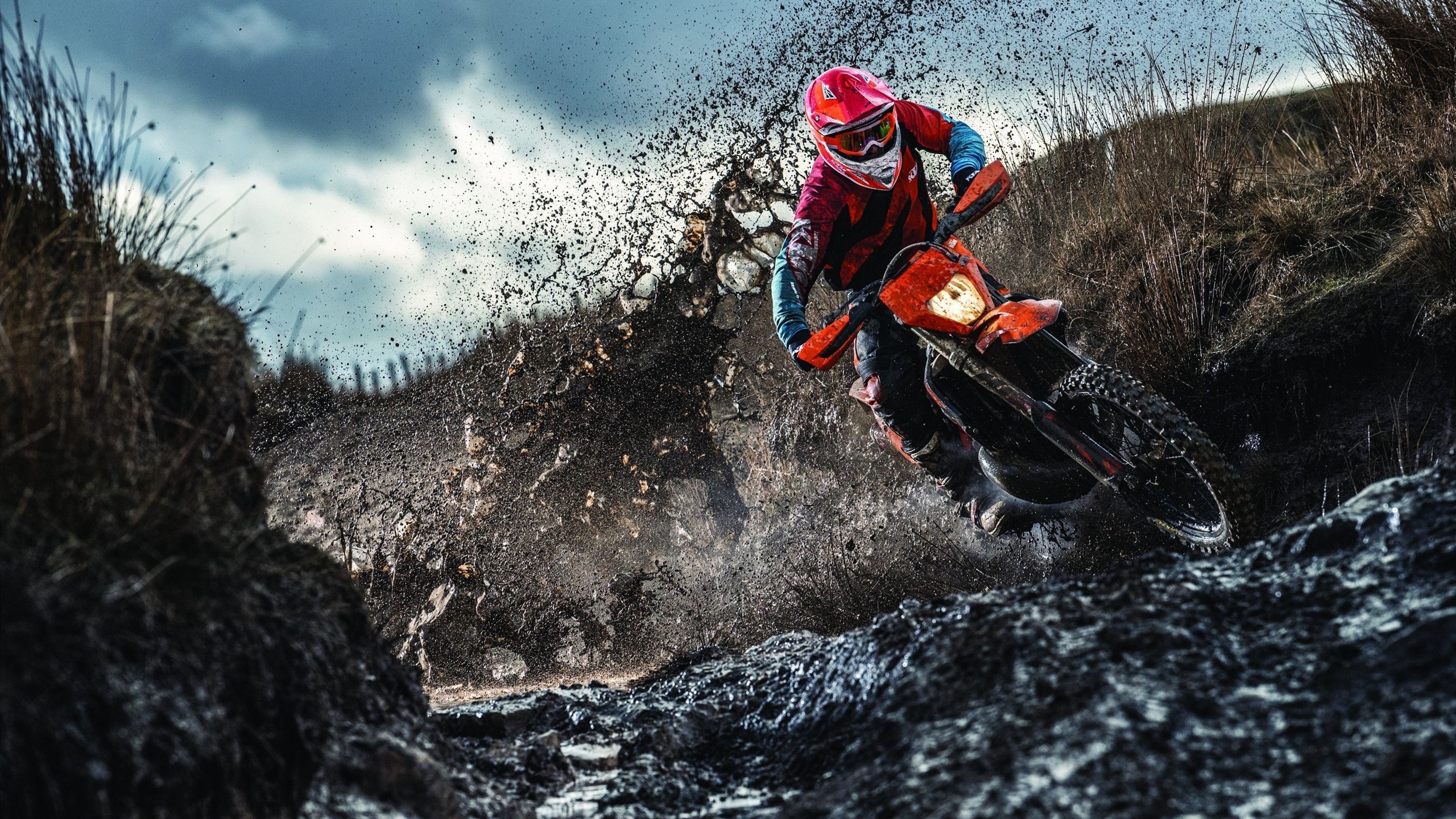 阿伦·斯密斯:全黑队进攻发动机,精准传球铸就球队胜利,阿伦-内史密斯